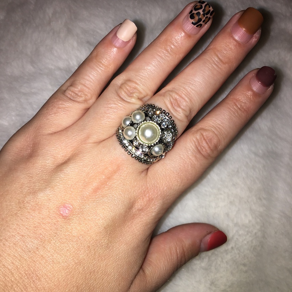 Beautiful Pearl Ring Adjustable Band